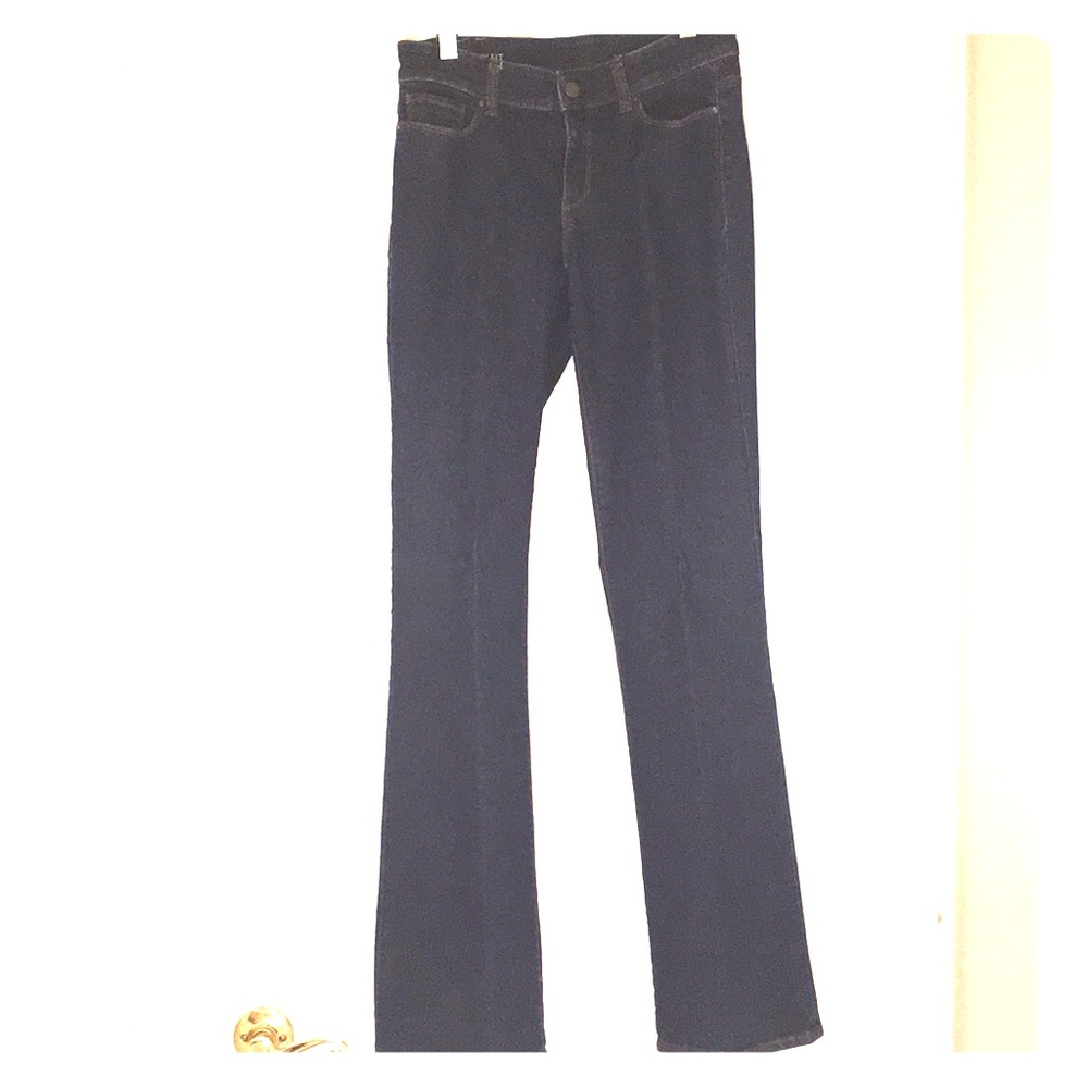 Ann Taylor Curvy SZ 4 Denim Bootcut Jeans. EUC